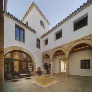 https://los-patios-del-panuelo.es-andalucia.com